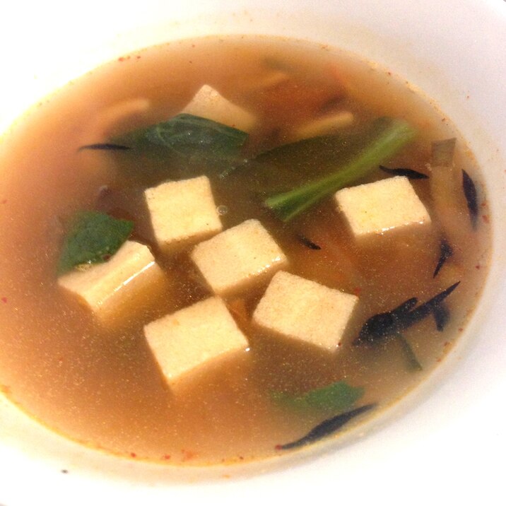 小松菜のキムチと高野豆腐のスープ